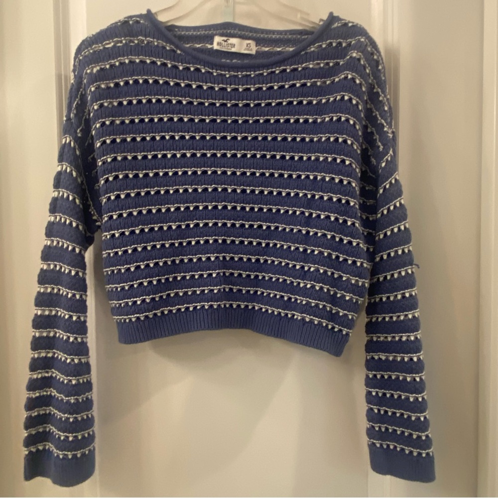 Hollister Blue and White Textured Striped Sweater Size XS
